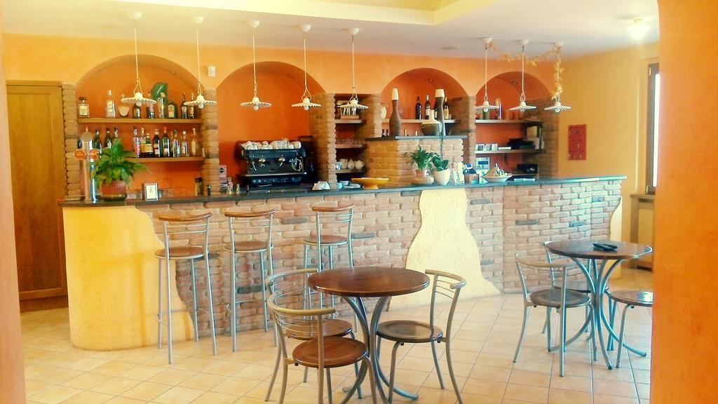Hotel Ristorante El Caracol Мулаццо Экстерьер фото